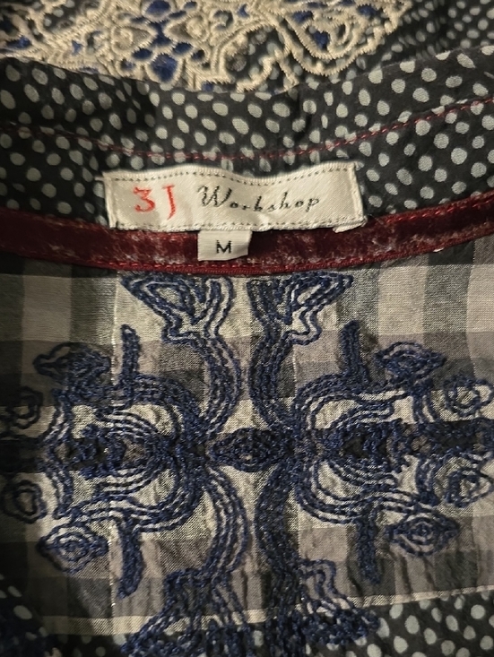 3J Workshop by Johnny Was Top Blouse Medium Navy Polka-Dot Embroidered Boho-Chic - Picture 10 of 11